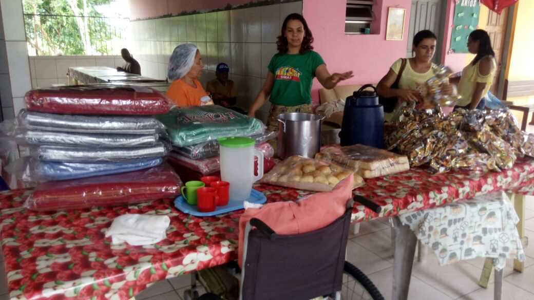 Secretaria de Assistência Social de Camacã leva afeto e carinho ao Abrigo dos Idosos